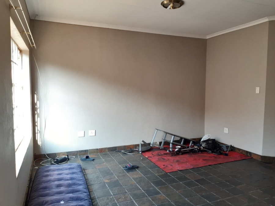 2 Bedroom Property for Sale in Dassie Rand North West
